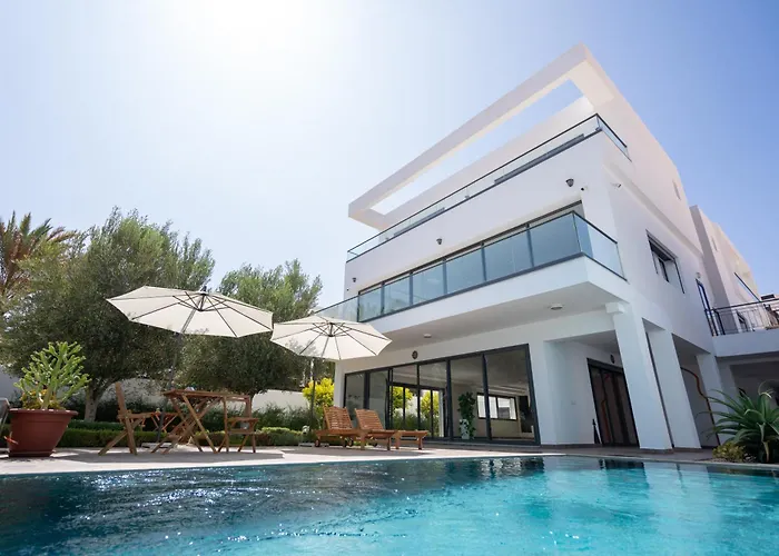 Tigmaia Guest House In Agadir For Traditional Art And Culture