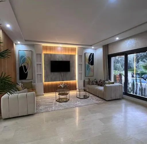 Villa Pergola Enormes Avec Piscine & Parking