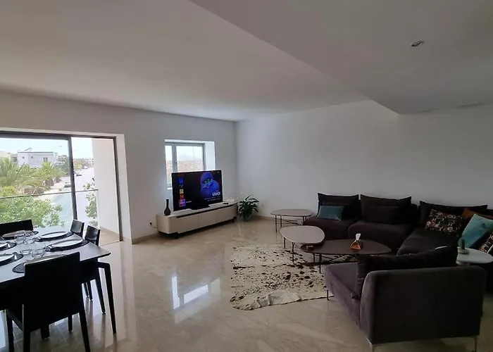 Luxurious Flat At Iken Park With Pool !