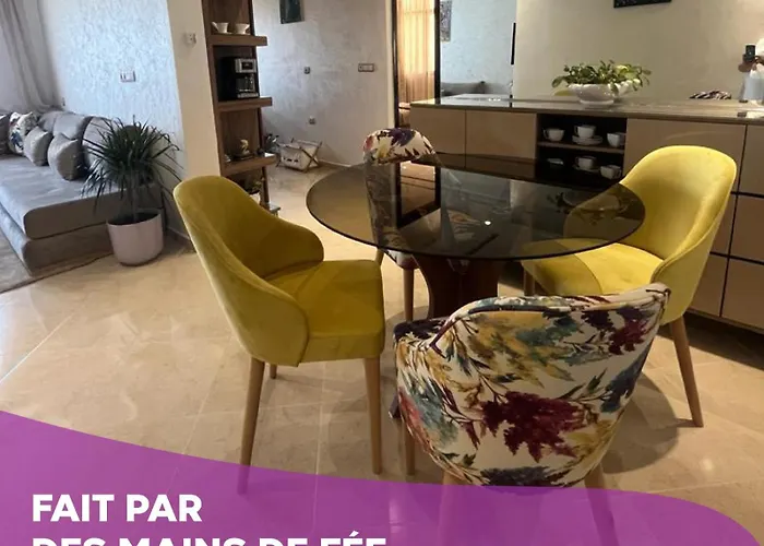 Fibre Optique, Propre, Calme, Equipe, Cameras De Surveillance, Climatisations Reversibles Pour Chauffer, Televisions, Parking, Parc, Agadir, 7 Personnes, Acces A Pieds Aux Magasins, Cafes Et Restaurants