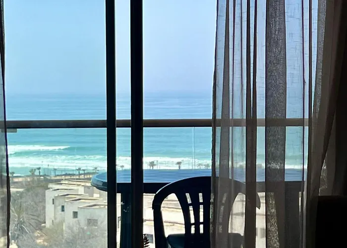 Apartment Facing The Sea