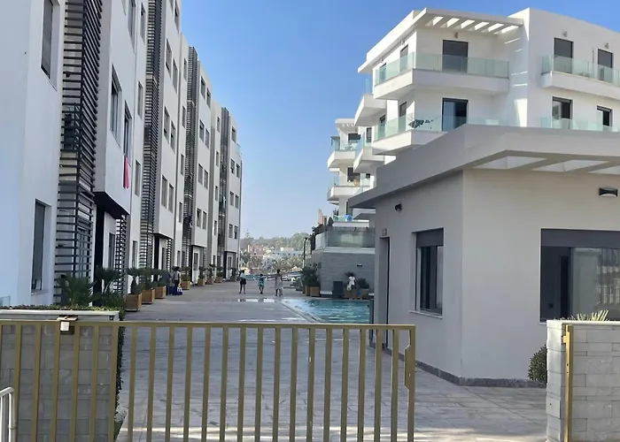 Luxurious Sea-View 2Br Apartment