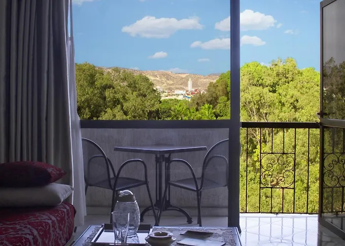 Apparts-Hotel Isni