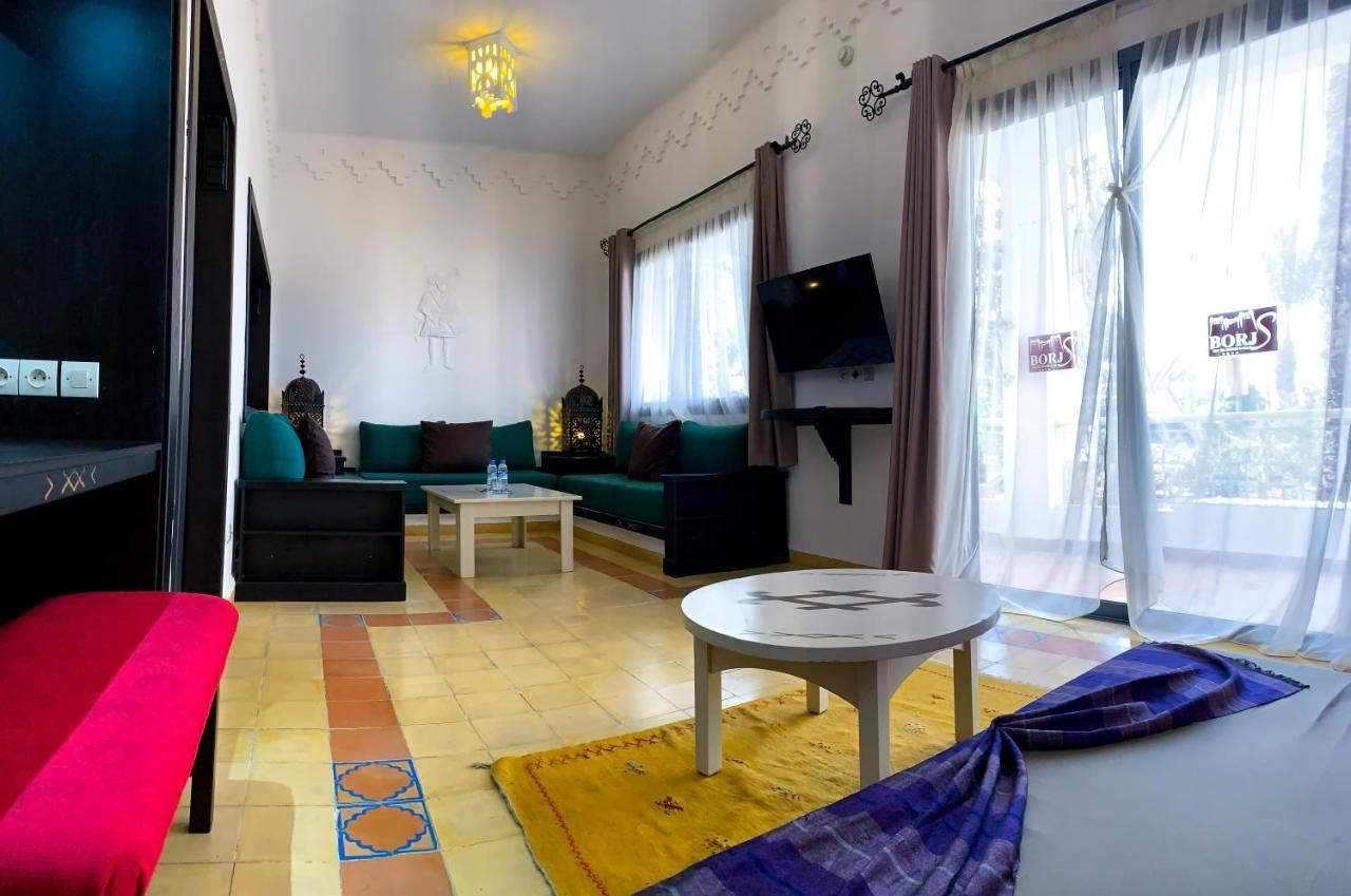 Borjs & Hotel 4*