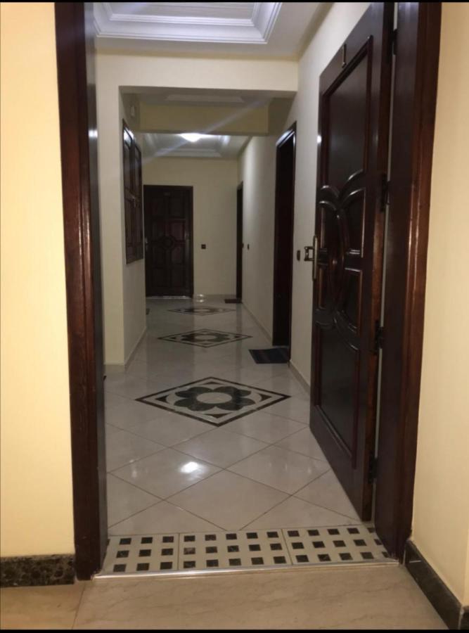 Apartment H3 *