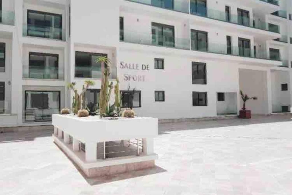 Superbe Avec Piscine à Bay Agadir