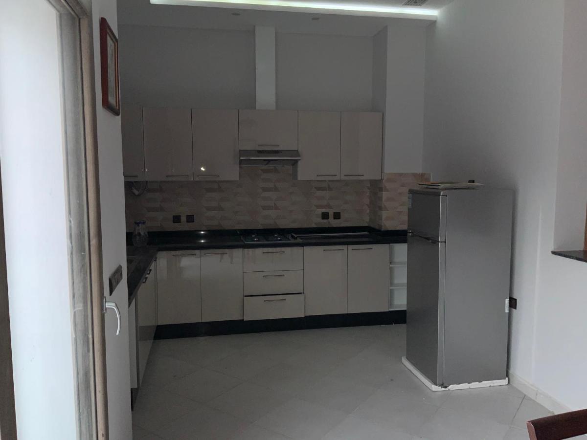 Appartement A L Etage D Une Villa A Illigh Apartment