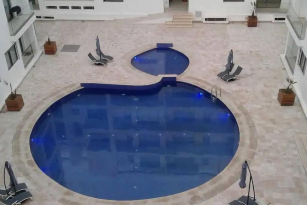 Bay - Luxurious Close To Corniche And A Lot Of Restaurants And Stores Apartment