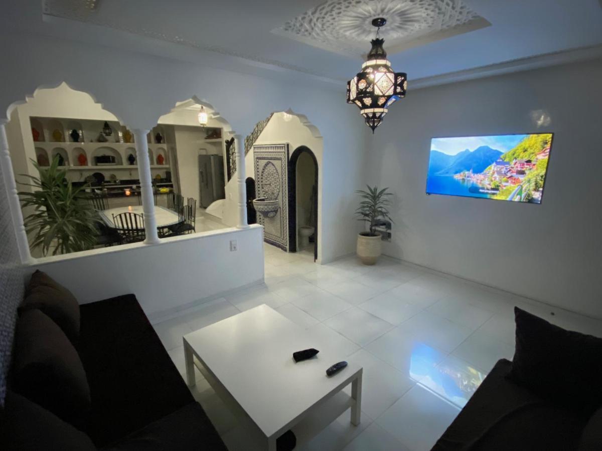 Villa Riad Talborjt : Jacuzzi Pool