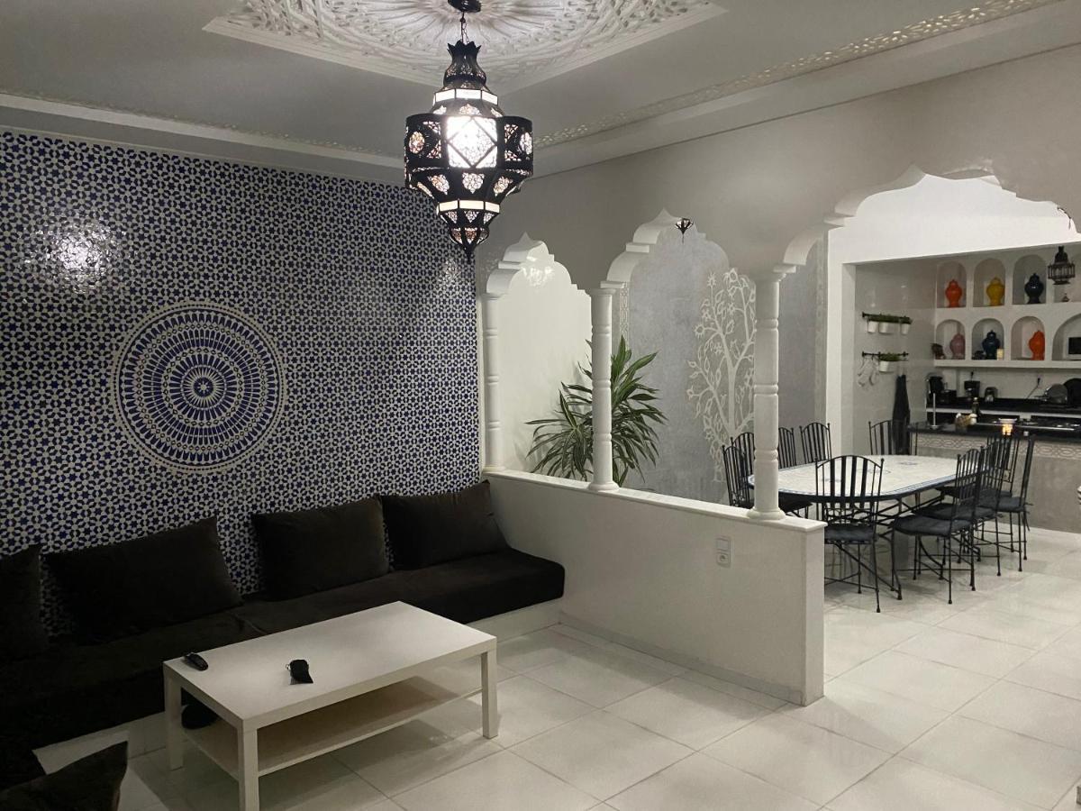Riad Talborjt : Jacuzzi Pool Villa *