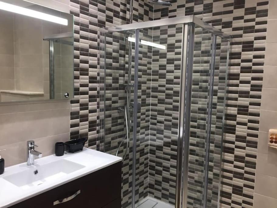 Bay - Luxury Near