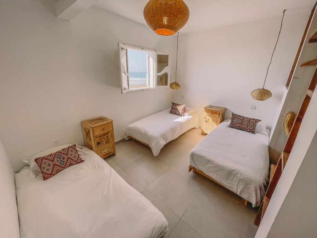 Guest house Blue Waves Surf House 3*