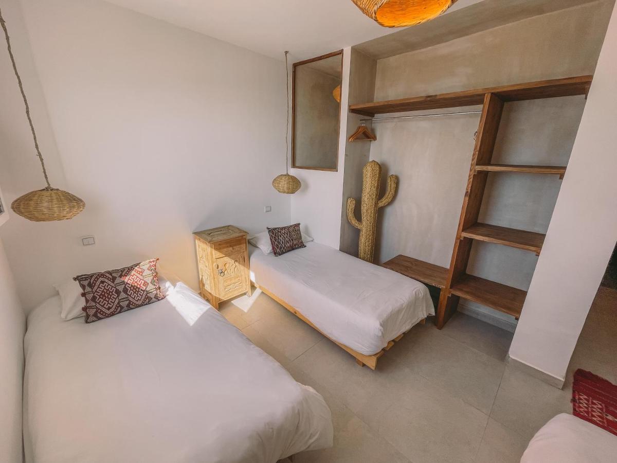 Blue Waves Surf House 3*