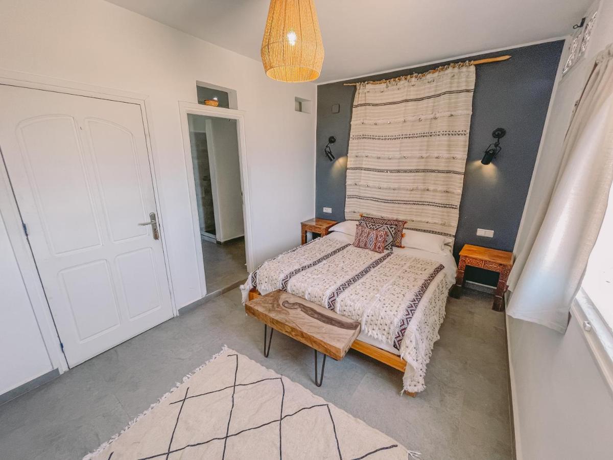 Blue Waves Surf House 3*