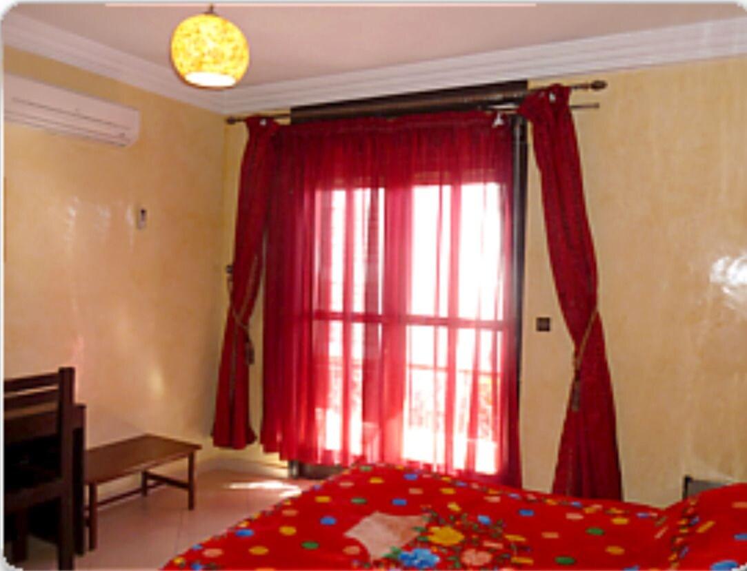 Les Palmiers Hotel