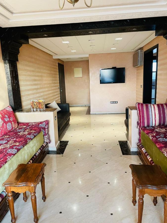 Appartement Very Near The Center & *