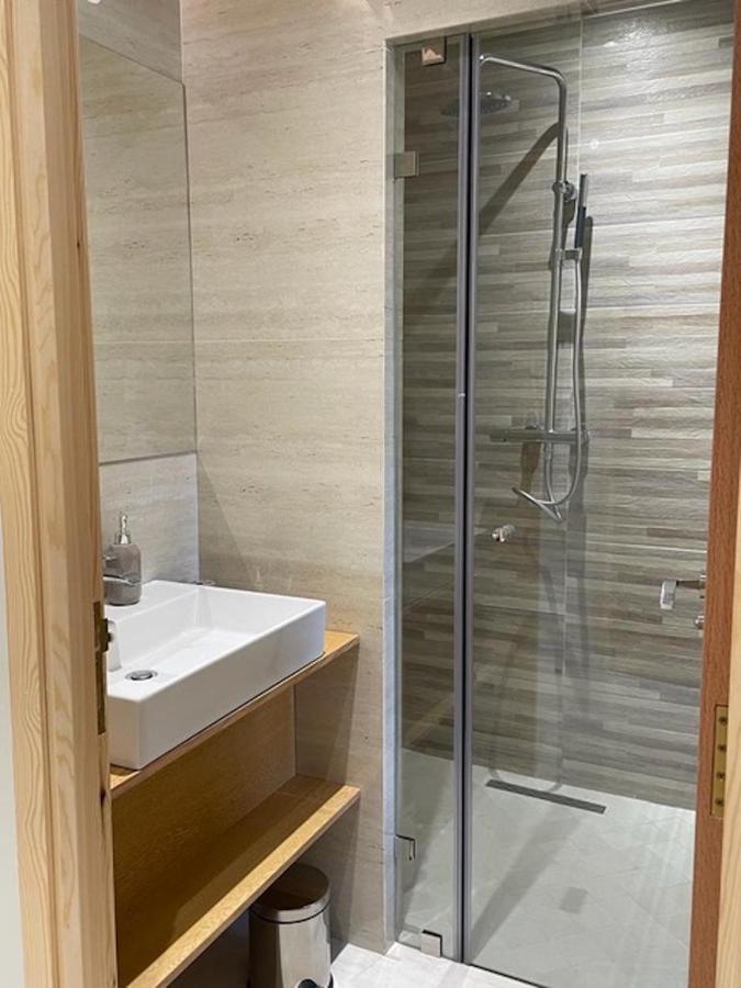 Appartement Luxury 105sqm Terrace Seafront *