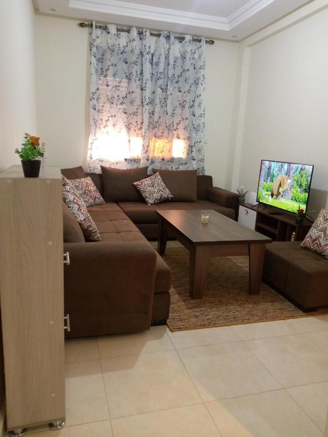Appartement Charment Studio Avec Parking Sous Sole Gratuit *