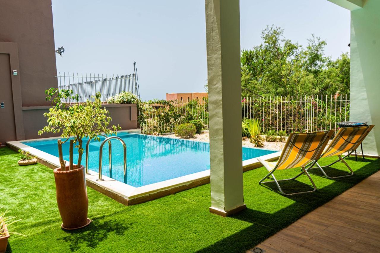 Villa Avec Piscine Privée En Bord De Mer *