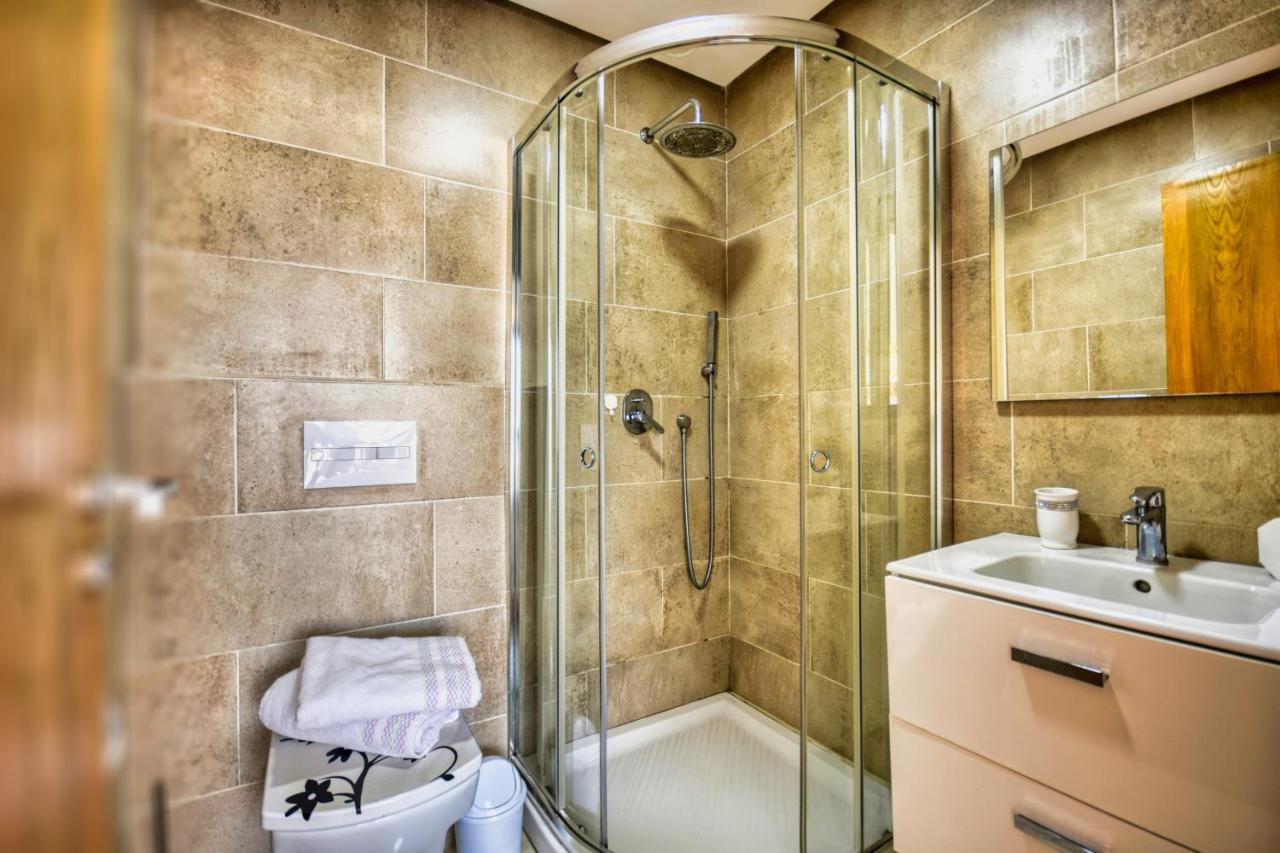 Paternelle Palace - Luxe - 4 Or 5 Pax Appartement