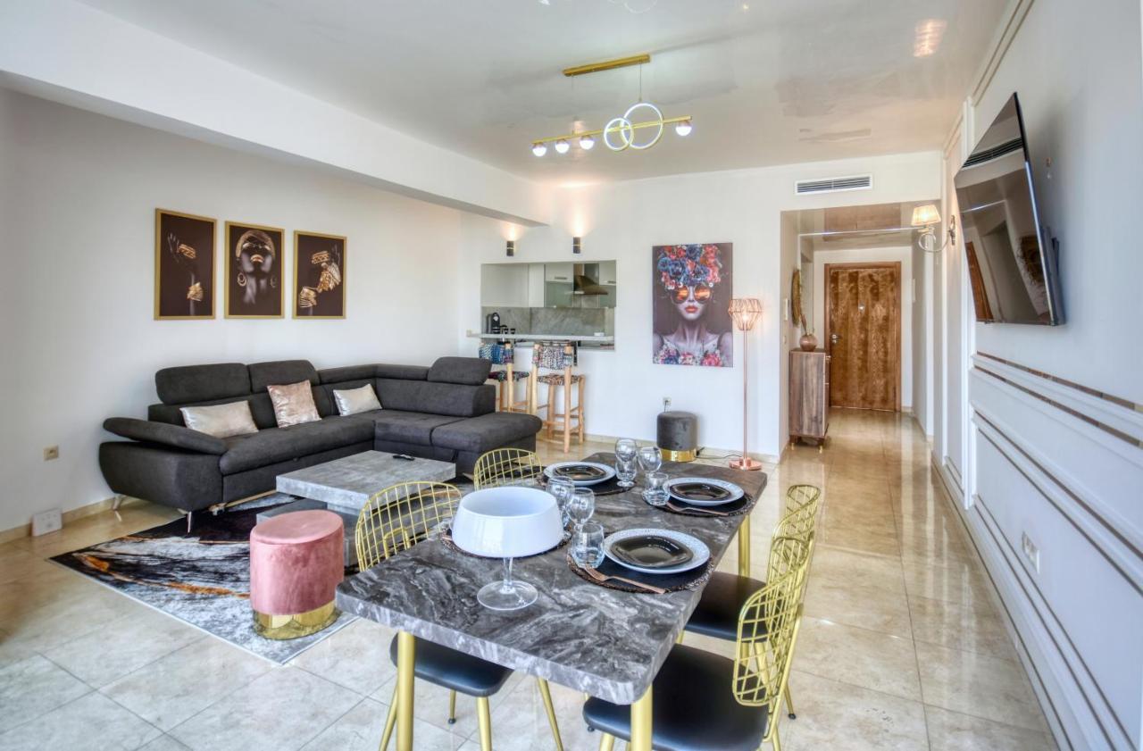 Paternelle Palace - Luxe - 4 Or 5 Pax