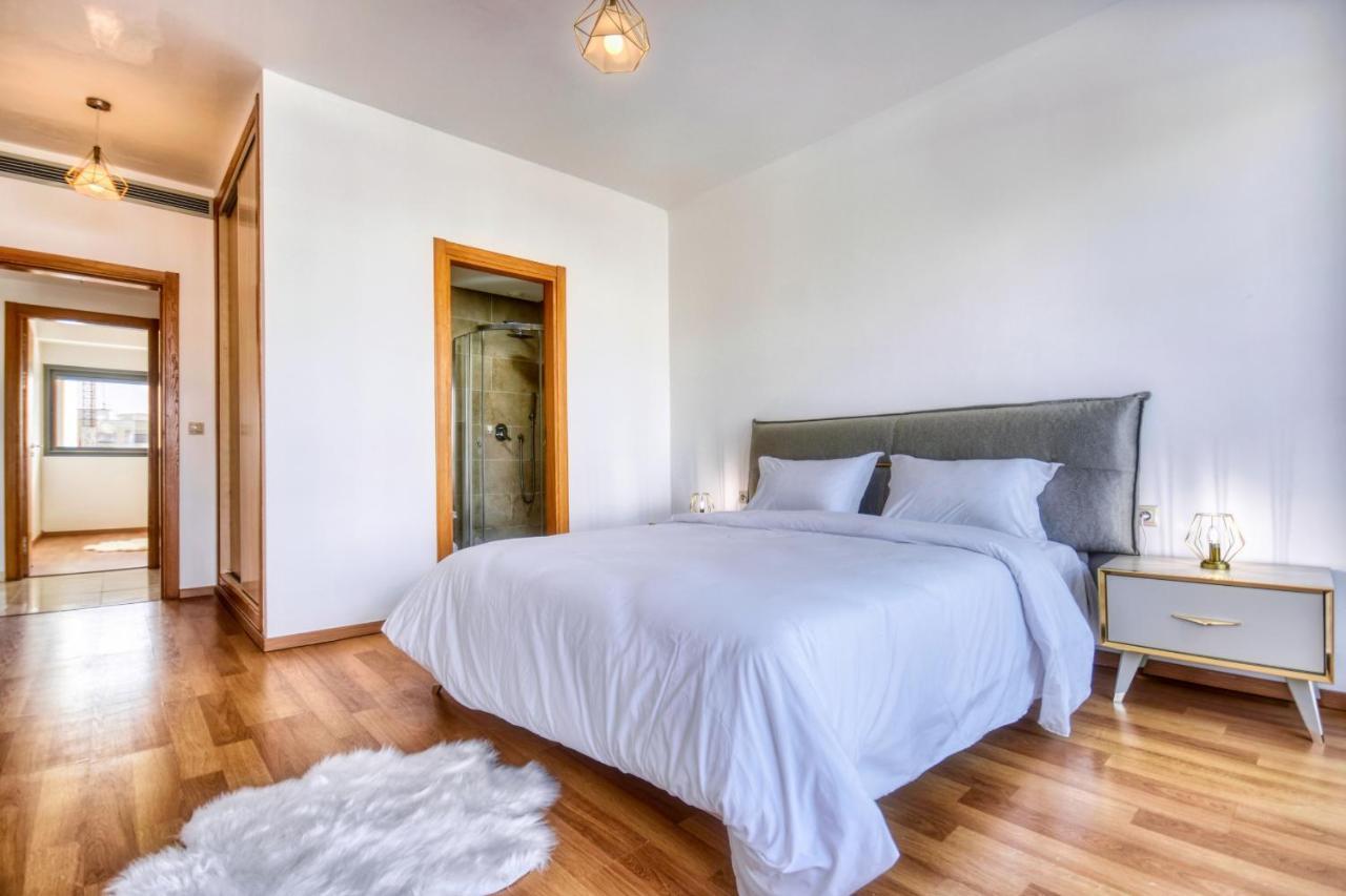 Paternelle Palace - Luxe - 4 Or 5 Pax Appartement