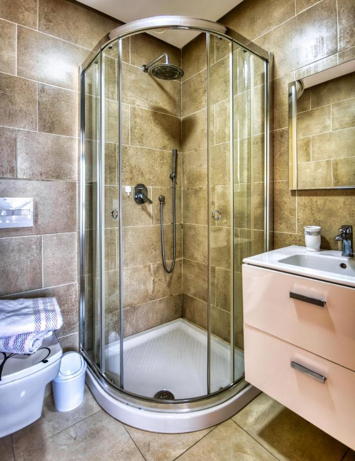 Paternelle Palace - Luxe - 4 Or 5 Pax Appartement