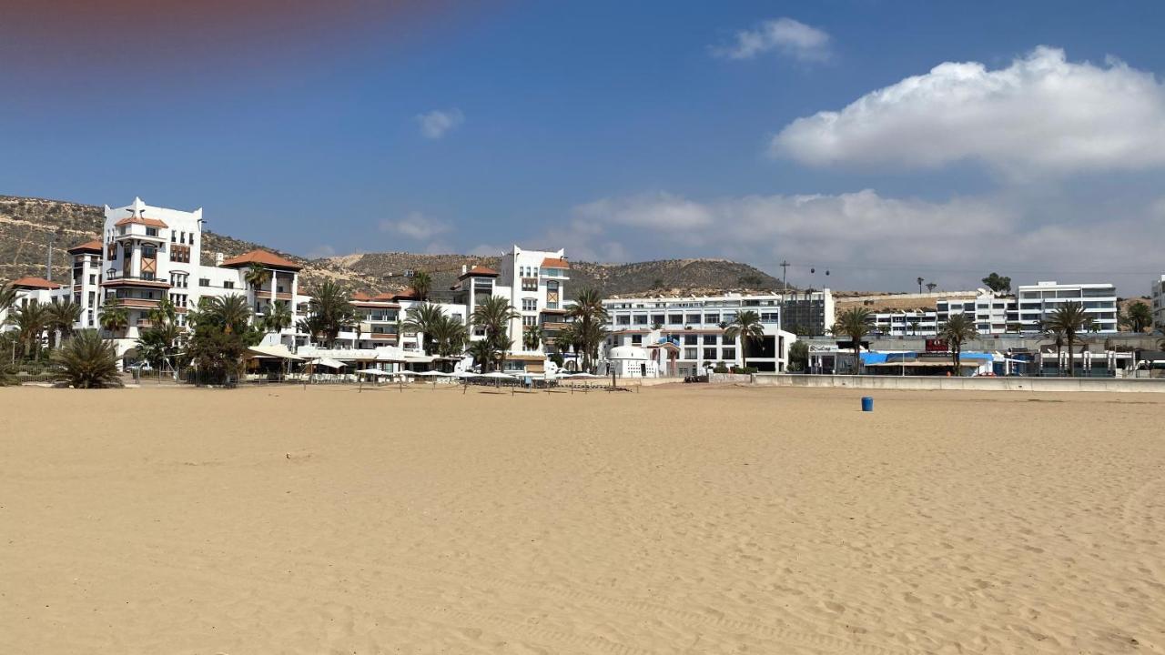 Marina Zina, Agadir