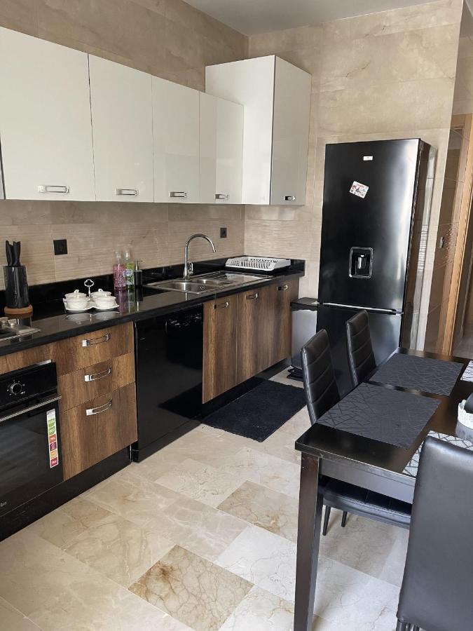 Bay Apartment