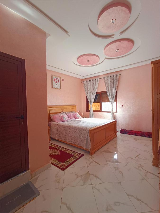Villa Villa *