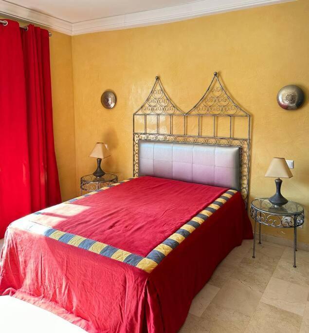Apartment In Marina