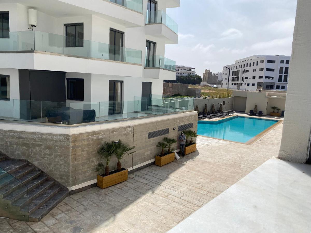 Cozy With Swimming Pool *