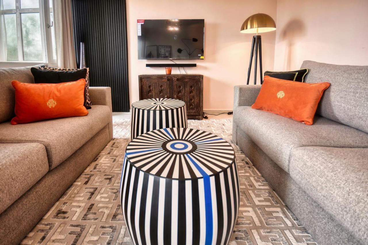 Signature Luxe For 4 Or 6 Px Apartment *