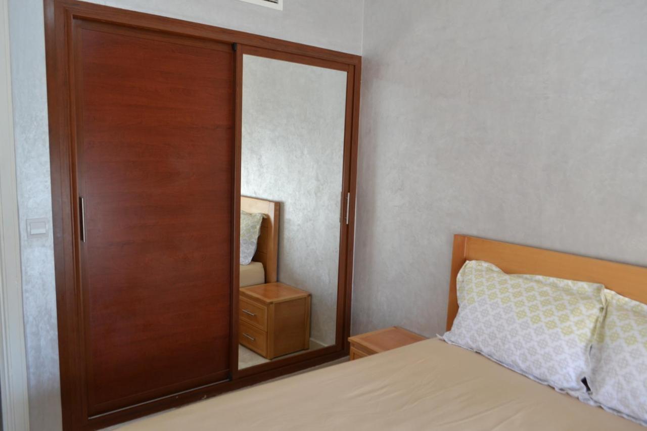 Tres Bien Meuble - Securisee Apartment *