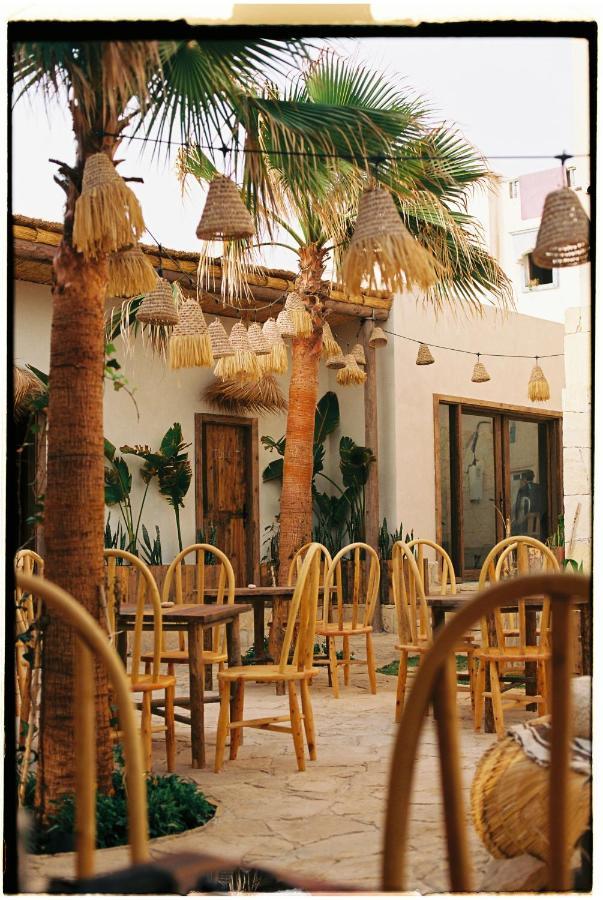 Guest house Blue Waves Surf House 3*