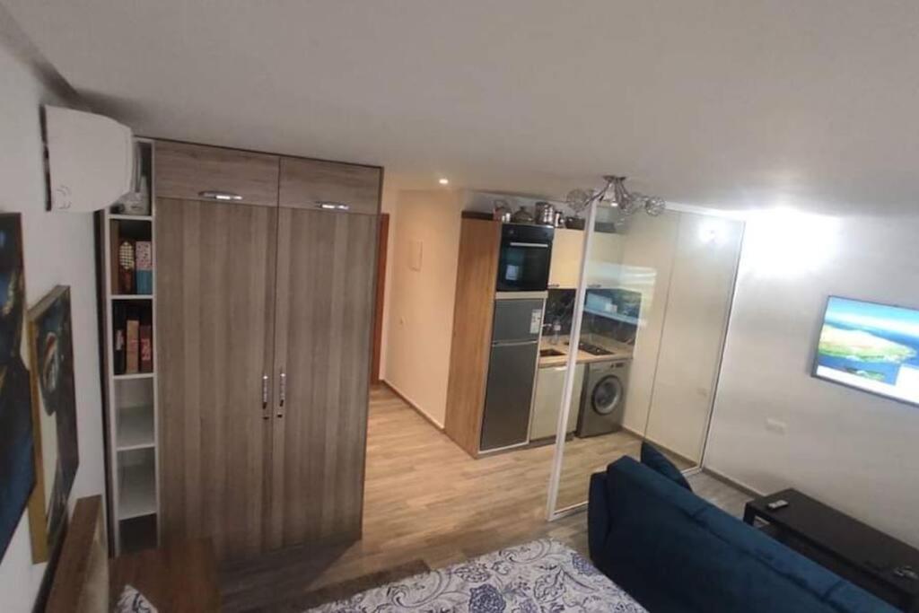 Garconniere Avec Jacuzzi, Parking Prive Et Piscine *