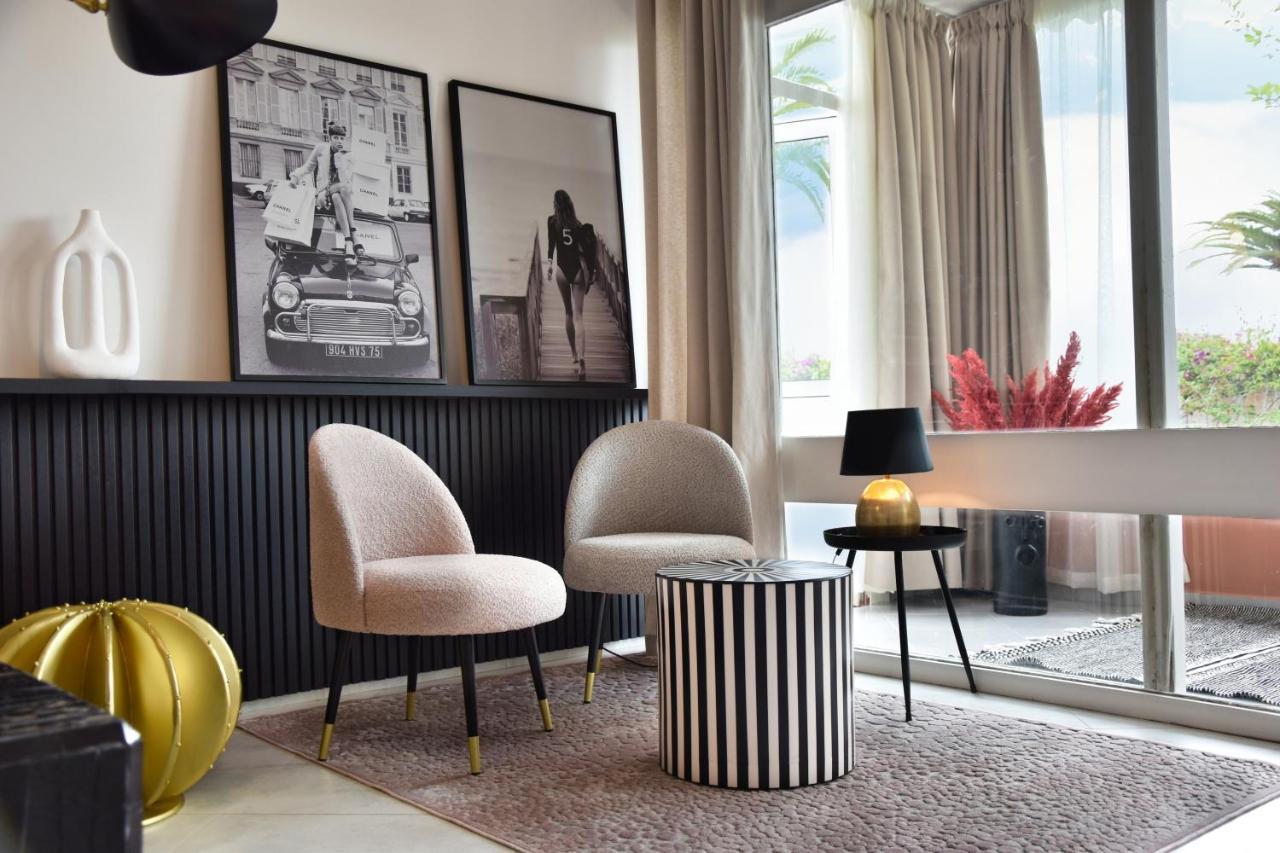 Signature Luxe For 4 Or 6 Px Apartment *