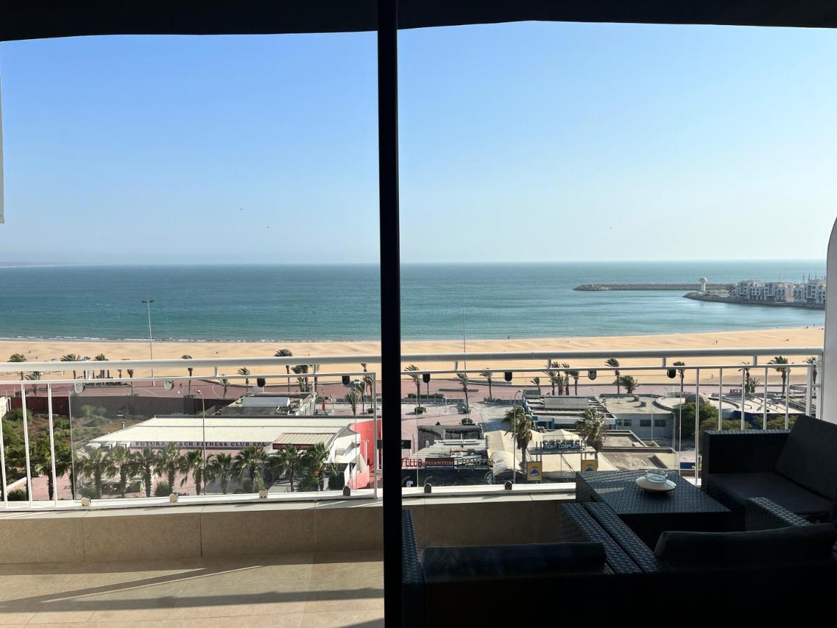 Luxury 105sqm Terrace Seafront Appartement