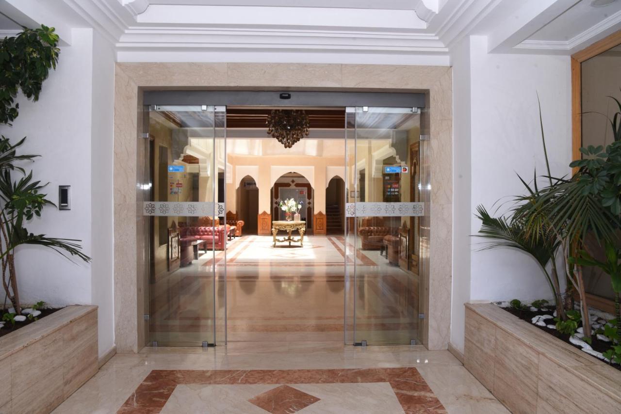 Aparthotel Golden 4*