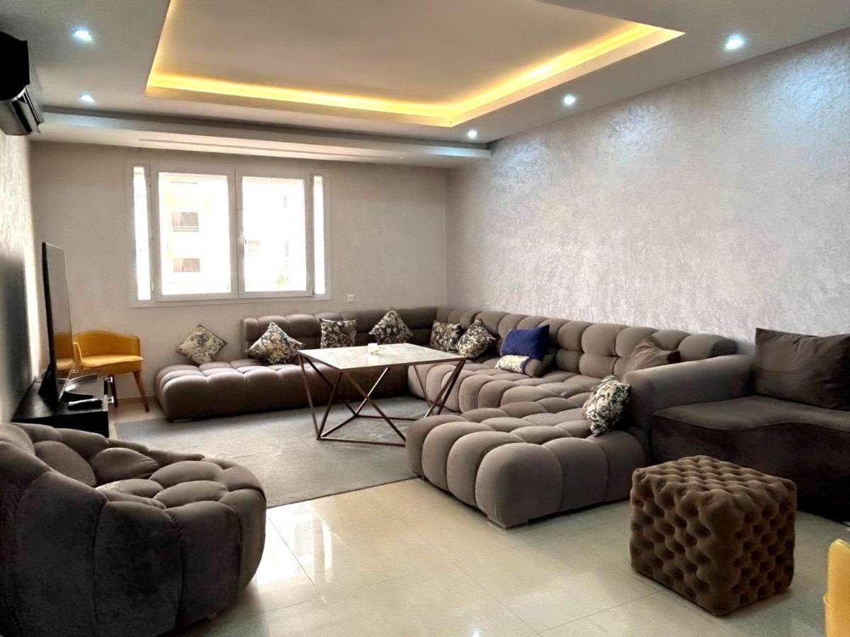 Islane Vue Piscine Apartment *