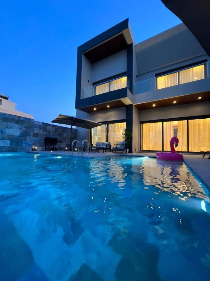 Luxueuse Iligh Villa
