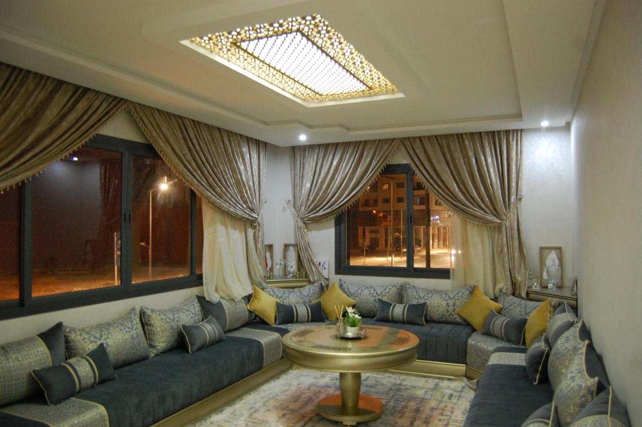 Apartment Louvra *