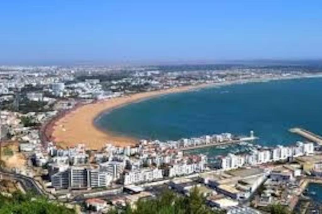 Avec Fibre Optique, Parking Et La Piscine De La Marina A 10 Min En Voiture Agadir