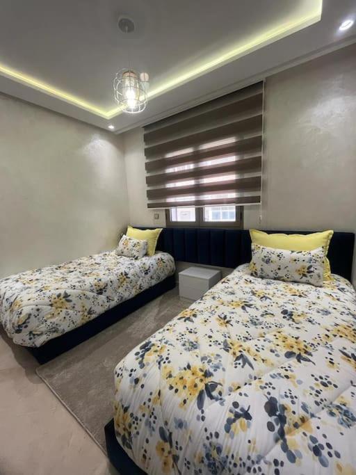 Fibre Optique, Propre, Calme, Equipe, Cameras De Surveillance, Climatisations Reversibles Pour Chauffer, Televisions, Parking, Parc, Agadir, 7 Personnes, Acces A Pieds Aux Magasins, Cafes Et Restaurants