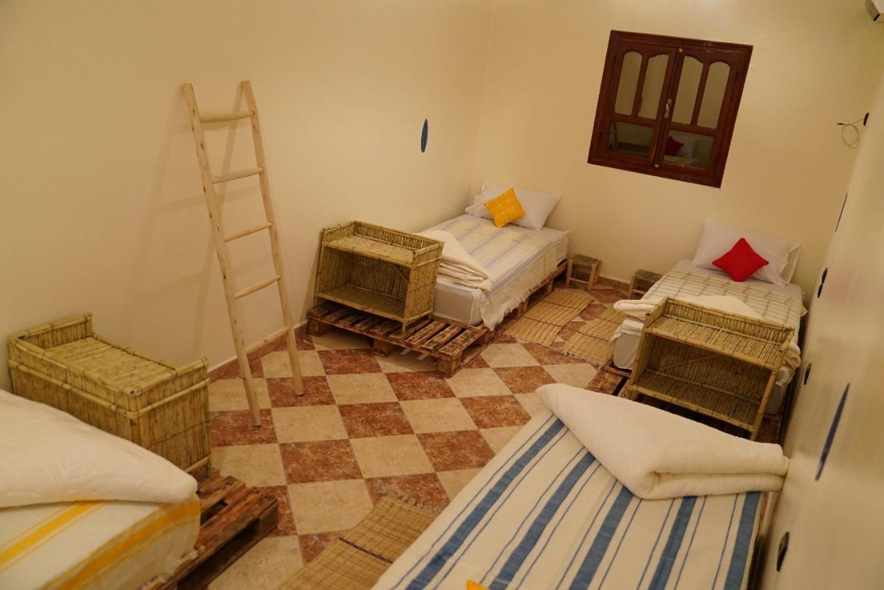 Bayti Surf Hostel *