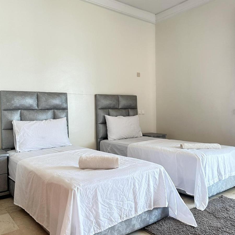 Apartment In Marina