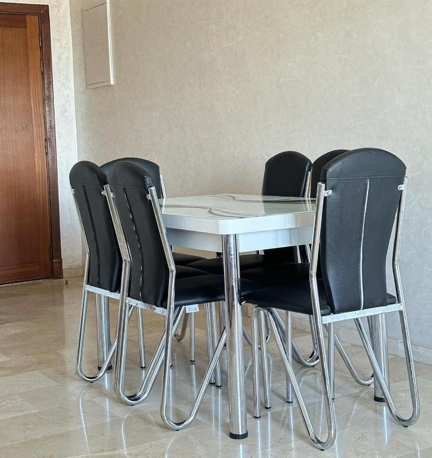 Apartment In Marina *