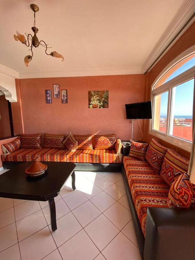 6 Et 7 Deux Chambres Et Salon Vue Sur Piscine Apartment