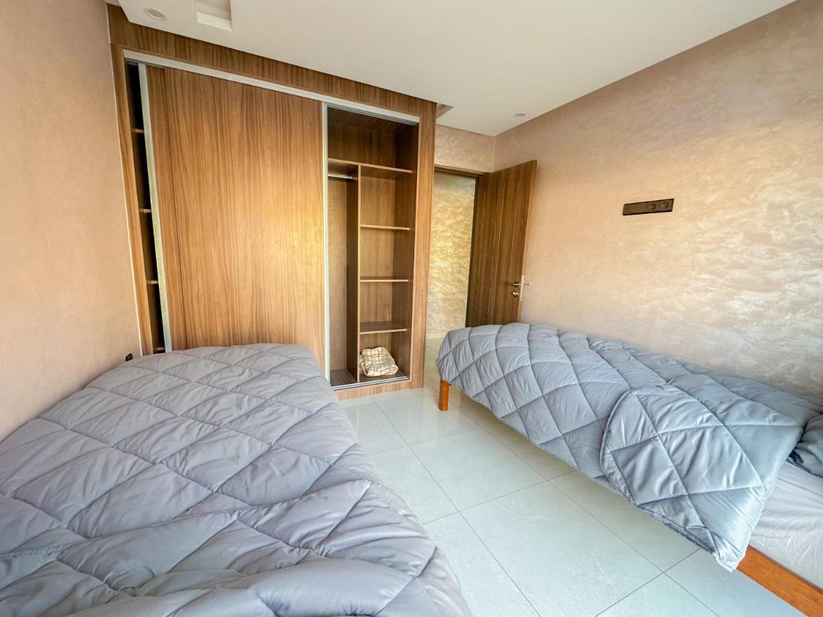 La Mer, Le Surf , Le Soleil Apartment