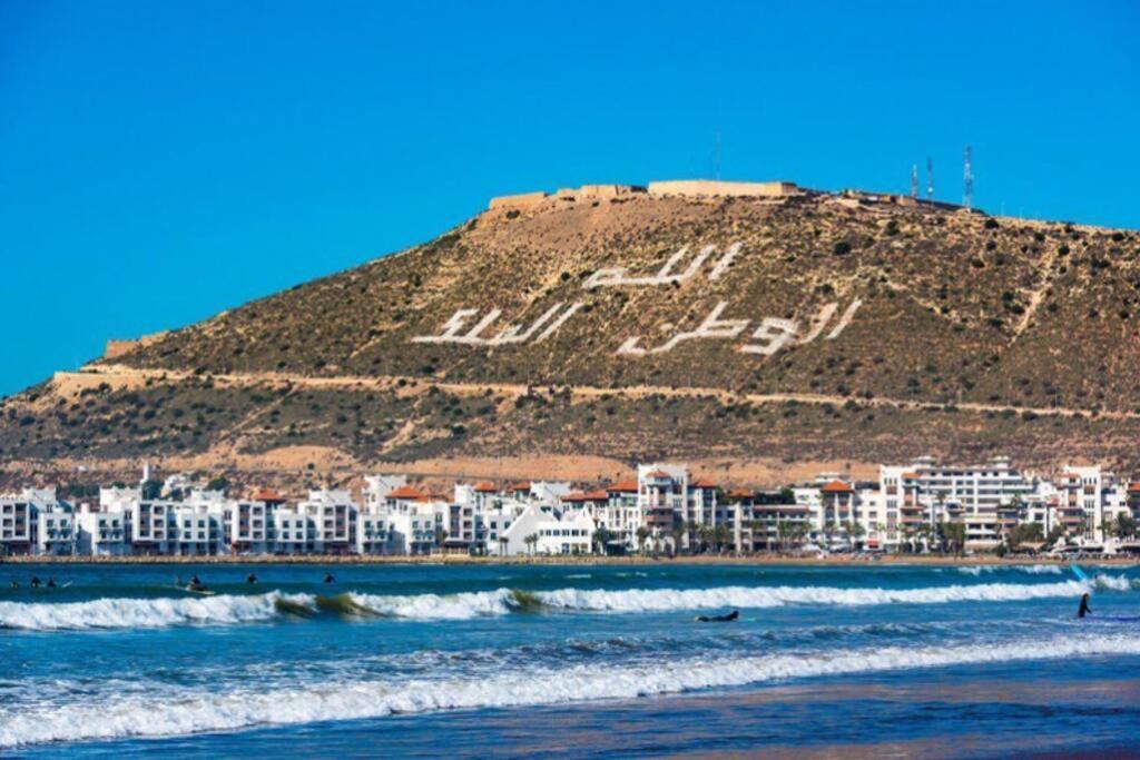 Luxurious Sea-view 2br